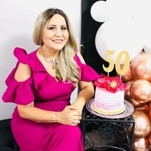 Meet your Posher, Nelida